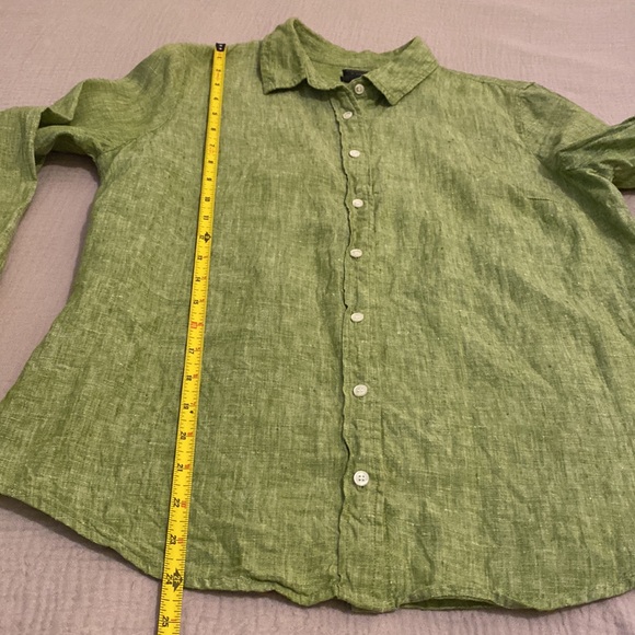J. Crew Baird McNutt Irish Linen Shirt in Green . Size 12 . Style G061 - Picture 5 of 6